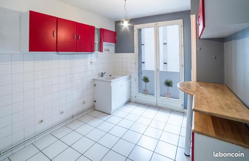 Appartement 2 pièces 57 m² · à Grenoble · 57 m² · 653 €/mois