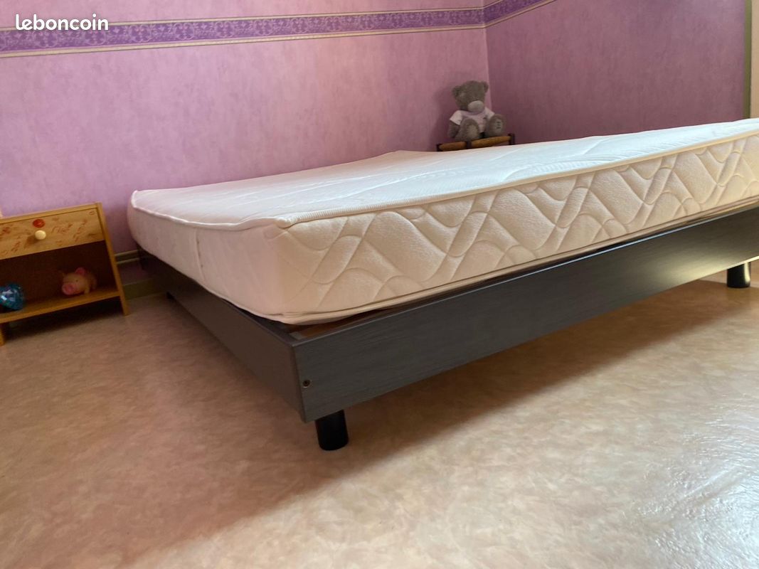 Lit et matelas 140×190cm (image 2)