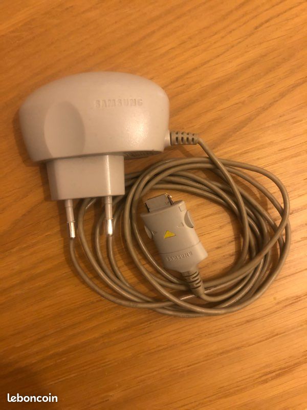 Chargeur SAMSUNG ancienne génération (image 1)