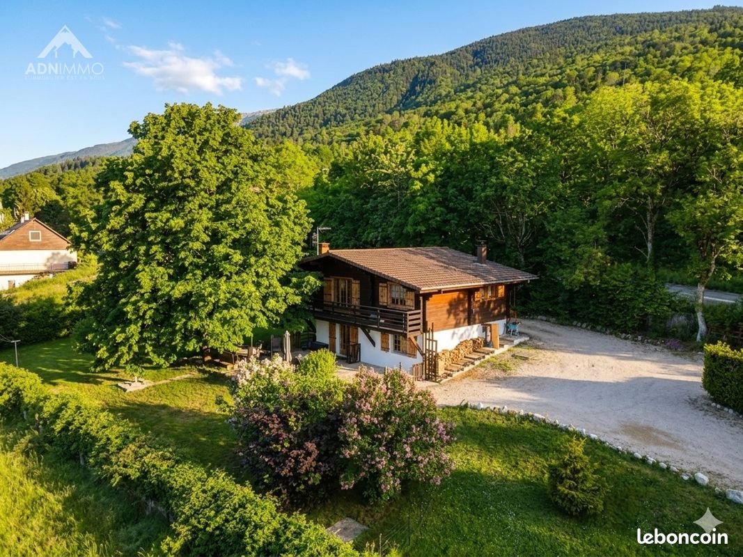 Maison 4 pièces 110 m² · à Crozet · 110 m² · 670 000 €