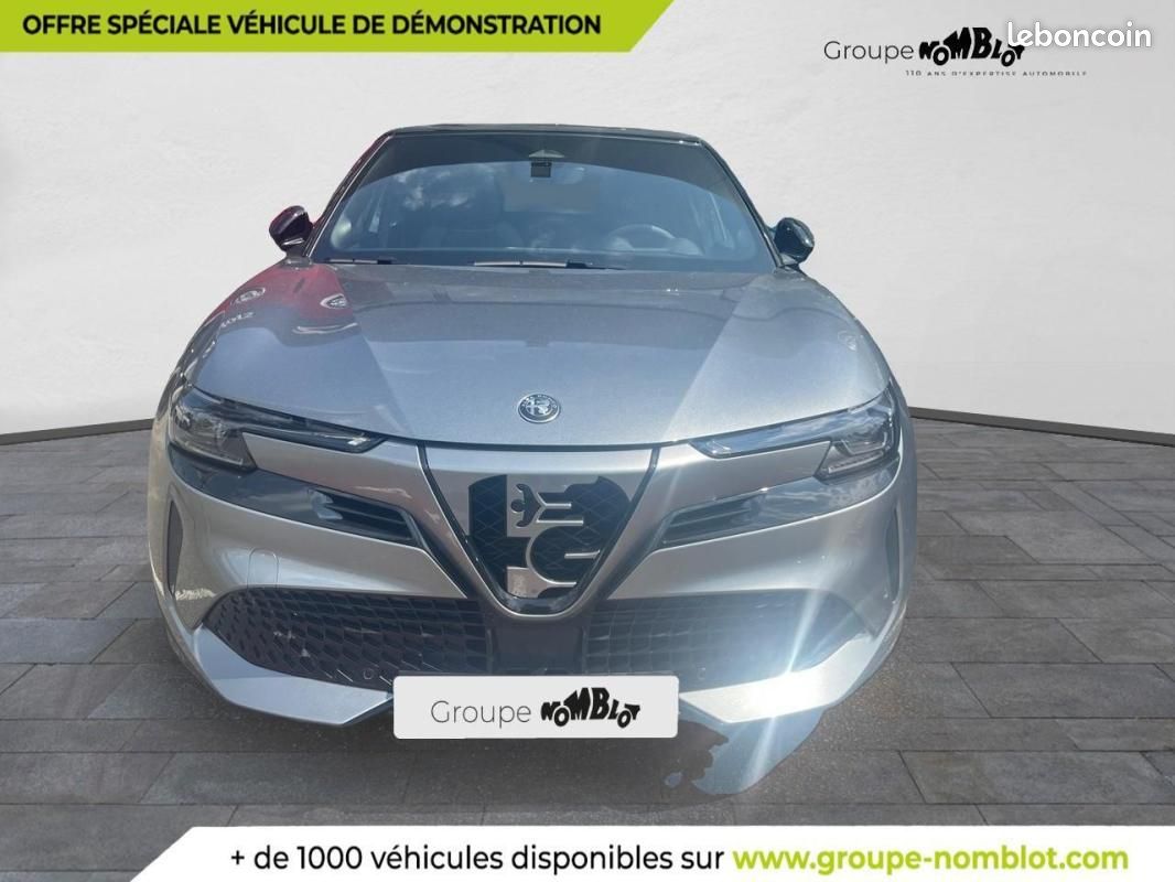 Alfa Romeo Junior ELECTRIQUE Elettrica 156 ch Intensa (image 17)