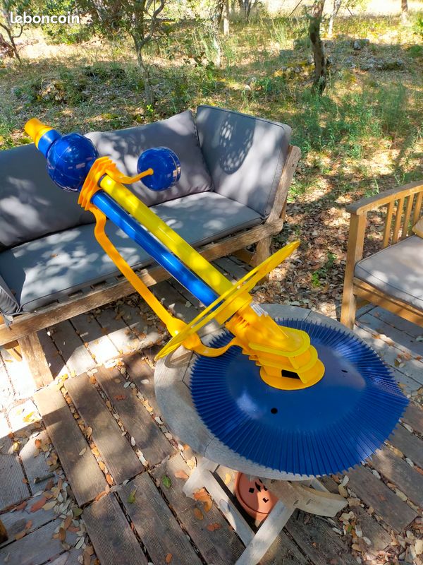 Aspirateur piscine (image 1)