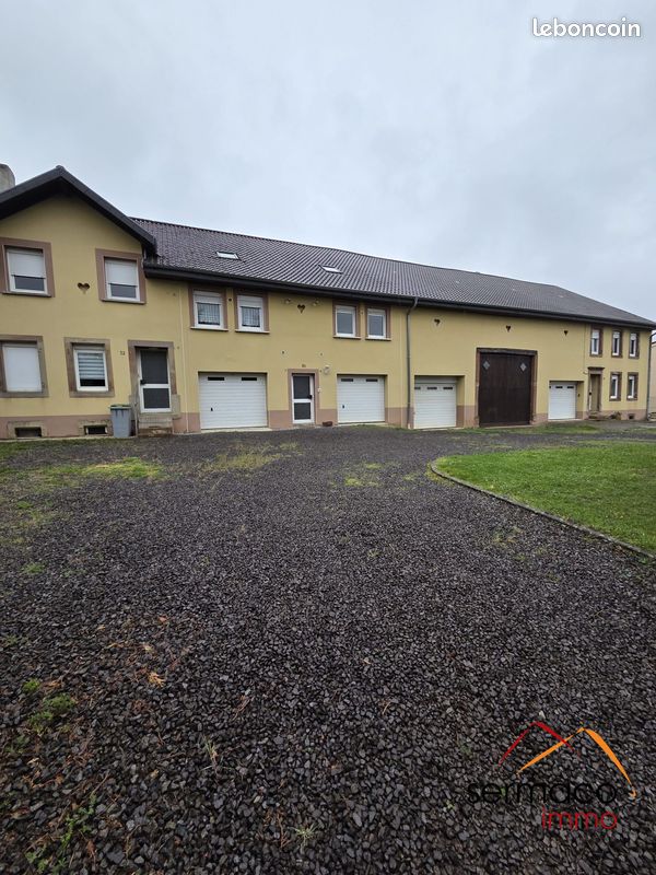 Maison 18 pièces 411 m² · à Hambach · 411 m² · 580 000 €