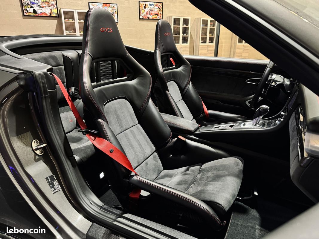 PORSCHE 911 CABRIOLET 991 (2) CARRERA 4 GTS Cabriolet 3.0 450 PDK 56KE D\'OPTIONS IMMAT FRANCE SUIVI PORSCHE (image 9)