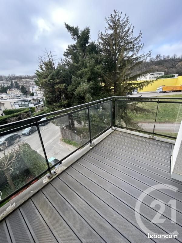 Appartement 2 pièces 42 m² · à Neuville-sur-Saône · 42 m² · 820 €