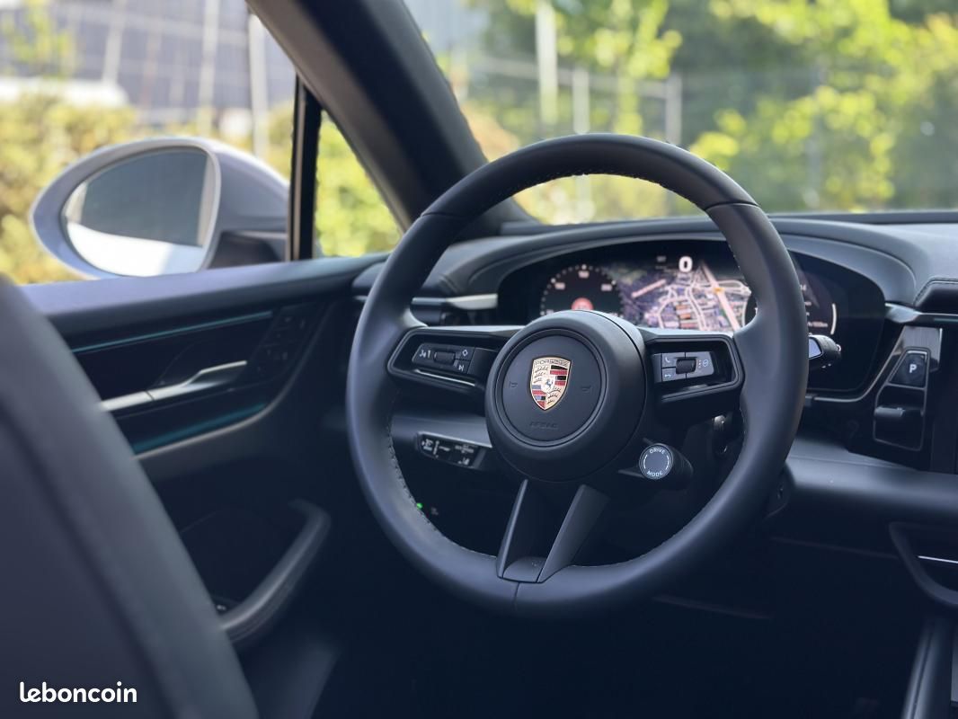 Porsche Macan ELECTRIQUE 360 CH 100KWH / 1RE MAIN FRANÇAISE ETAT NEUF (image 19)