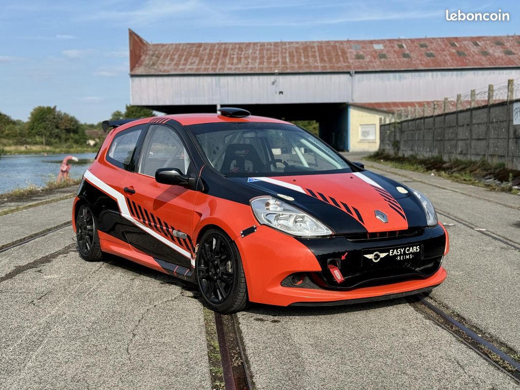 Renault clio renault 3 cup x85 (image 2)