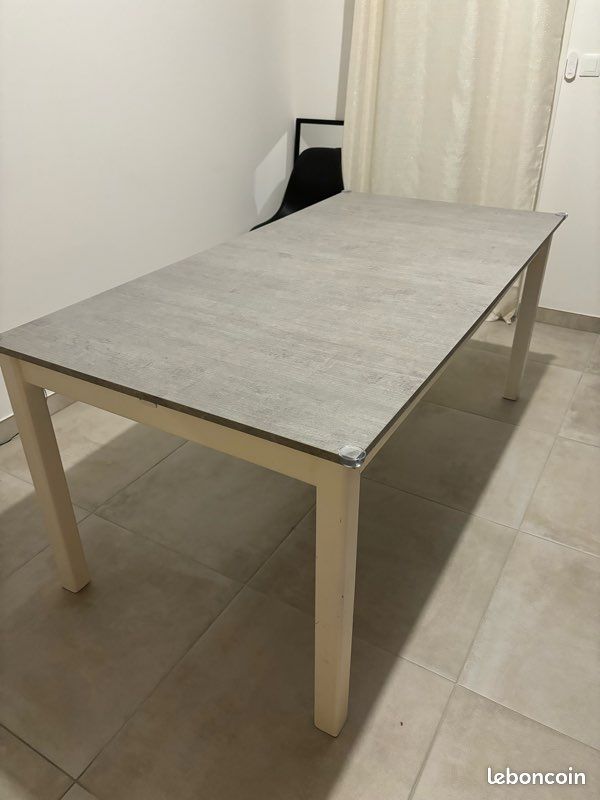 Vend table à manger (image 1)