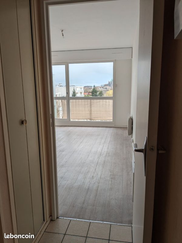Appartement 1 pièce 21 m² · à Mainvilliers · 21 m² · 413 €/mois