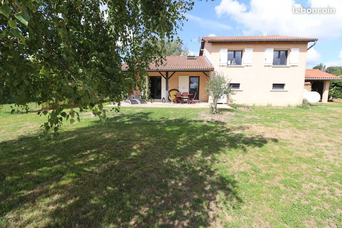 Maison 5 pièces 101 m² · à La Côte-Saint-André · 101 m² · 1 140 €/mois