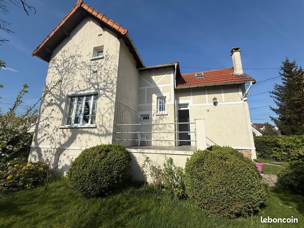 Maison 5 pièces 80 m² · à Sainte-Geneviève-des-Bois · 80 m² · 272 000 €