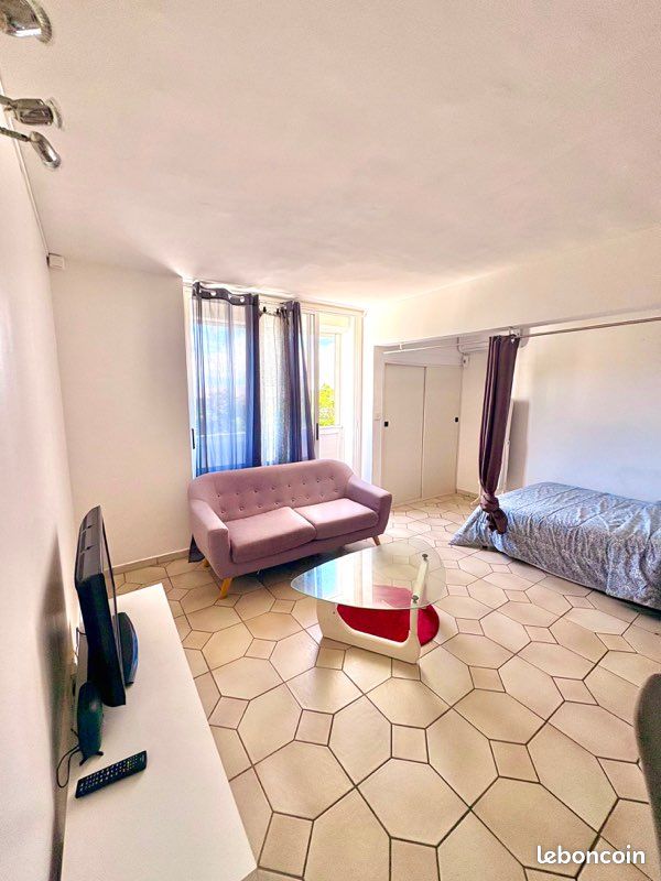Appartement 1 pièce 28 m² · à Le Gosier · 28 m² · 690 €/mois