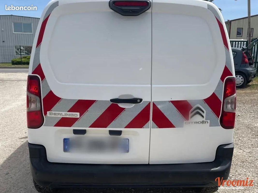 Citroen Berlingo Vu BLUE HDI / Kit distribution neuf / 3 PLACES / TVA 20% . 4x par cb possible (image 4)