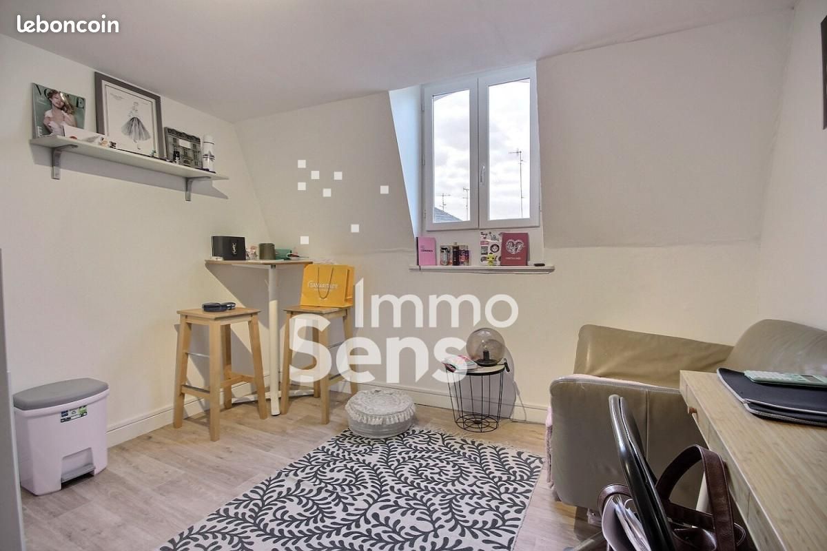 Appartement 1 pièce 19 m² · à Lille · 19 m² · 574 €