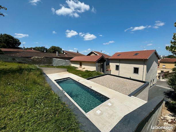 Maison de ville 5 pièces 215 m²