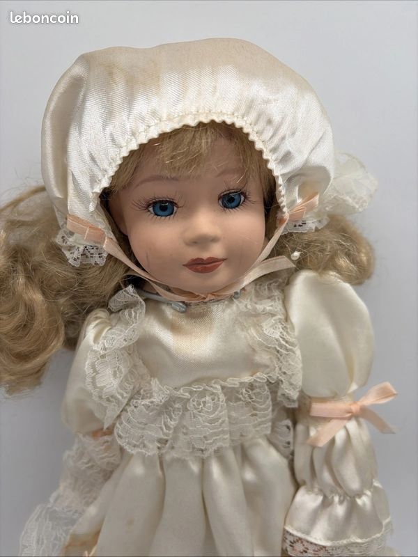 Robe Et Bonnet De Baptême Pour Poupée - Début XXe Siècle - Occasion