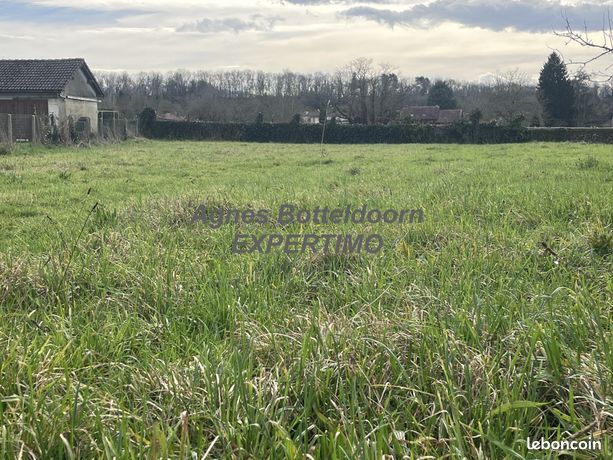 Terrain 1251 m² Idron
