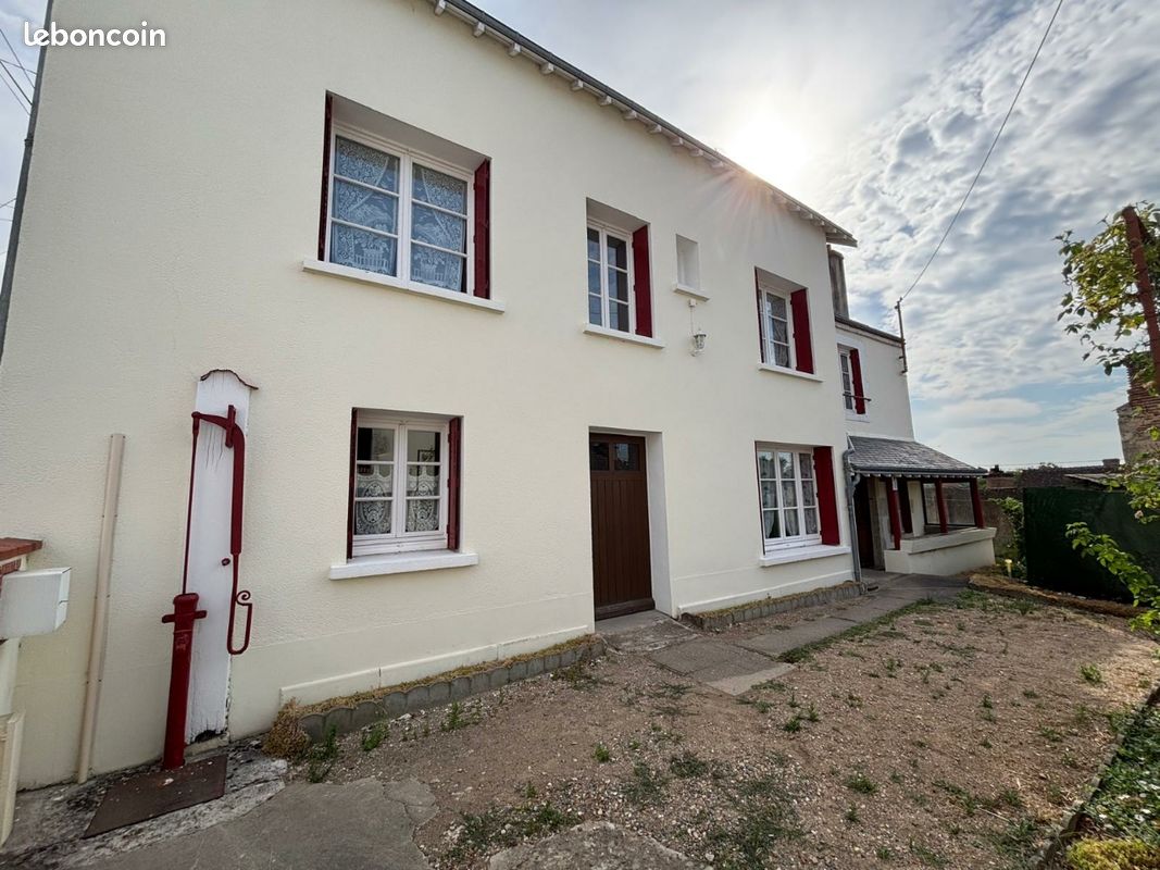 Maison 5 pièces 102 m² · à Baule · 102 m² · 150 000 €