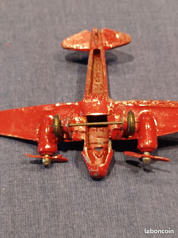 SOLIDO DÉMONTABLE AVION 240 en métal Ancien EUR 65,00 - FR