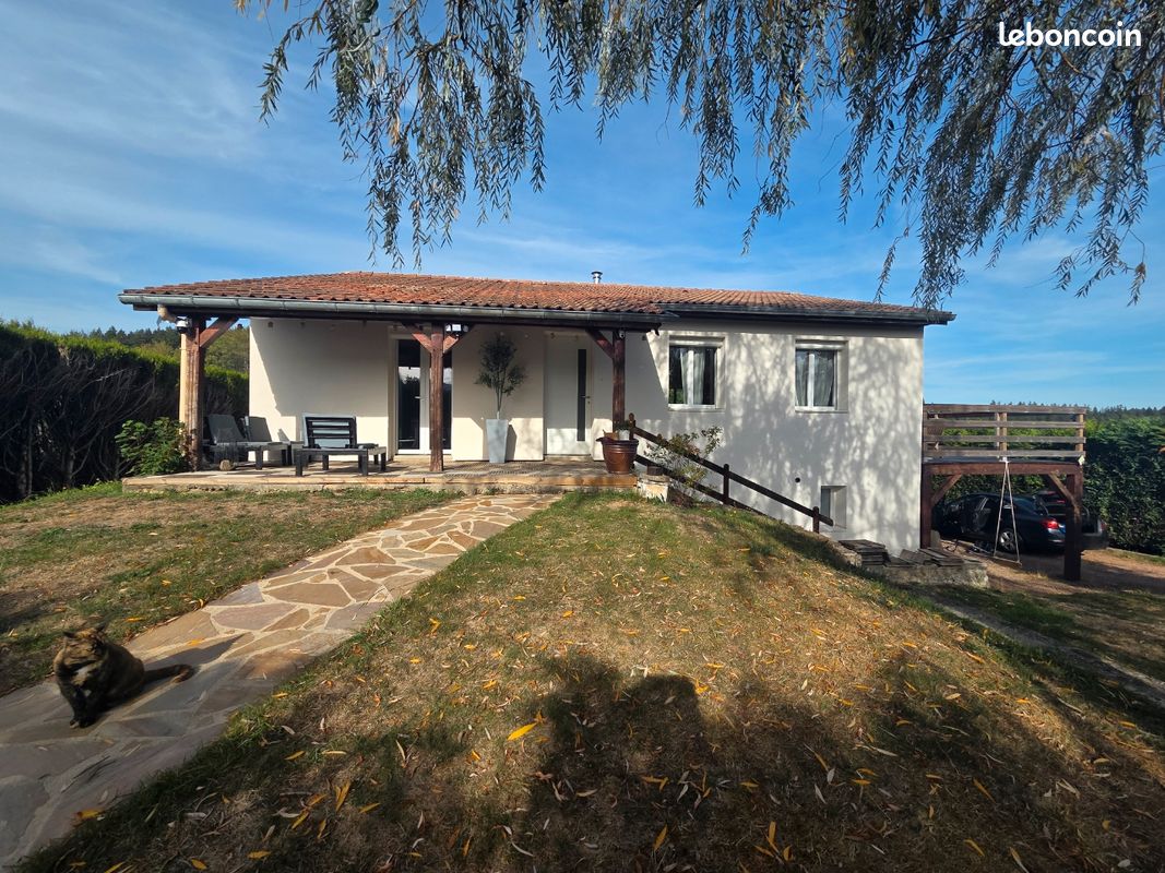 Maison 7 pièces 180 m² · à Saint-Jean-la-Vêtre · 180 m² · 238 000 €