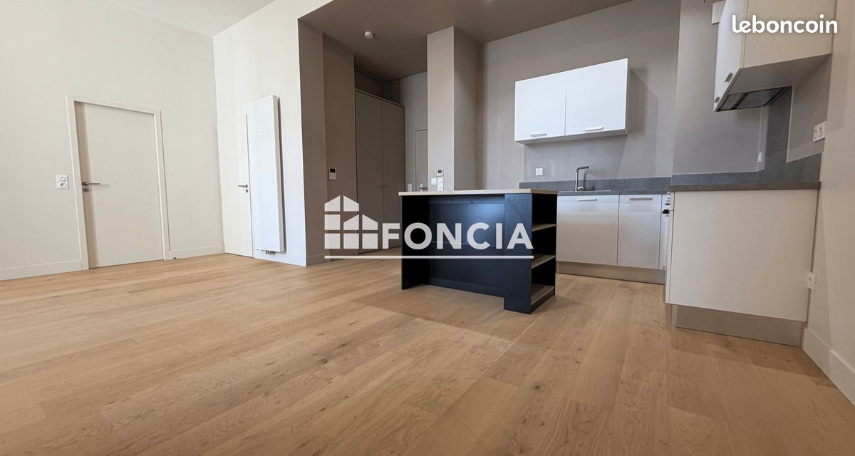 Appartement 2 pièces 57 m² · à La Rochelle · 57 m² · 998 €/mois