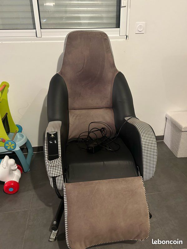 Fauteuil électrique (image 1)