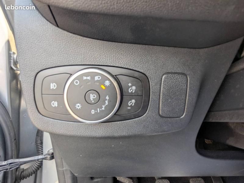 Ford Puma 1.0 EcoBoost 125ch mHEV Titanium (image 12)