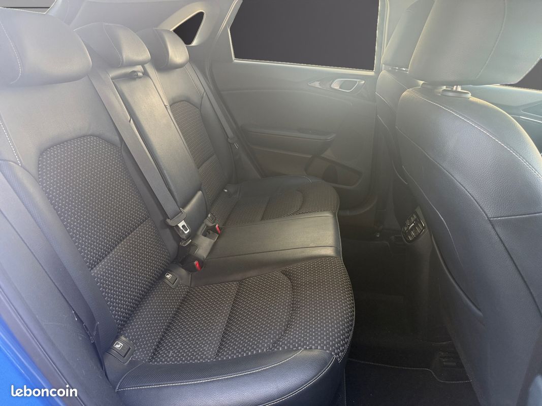 KIA CEED 1.4 T-GDI 140, boite auto, caméra recul, régulateur, carpaly, Garantie 12 mois (image 11)