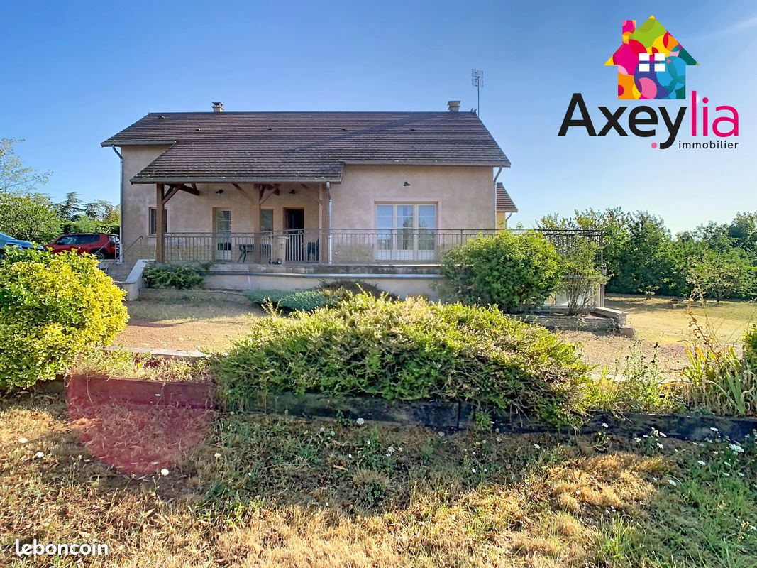 Maison 6 pièces 134 m² · à Chenay-le-Châtel · 134 m² · 250 000 €