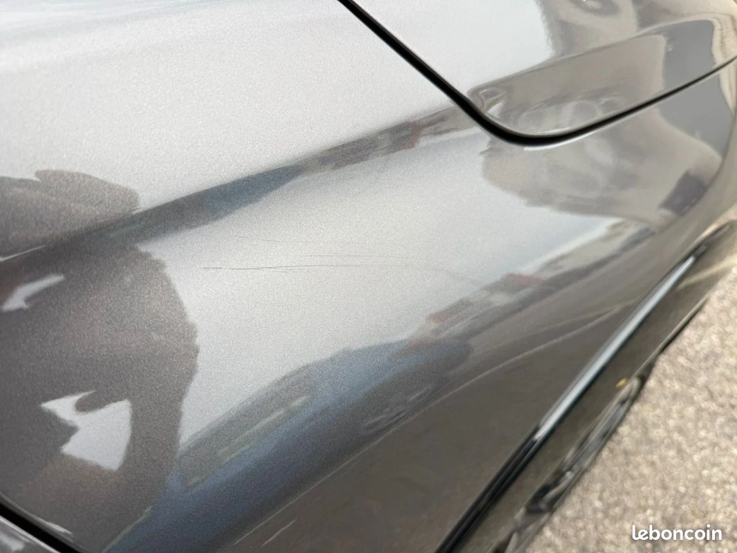 PEUGEOT 208 BlueHDi 100 S&S BVM6 GT (image 39)