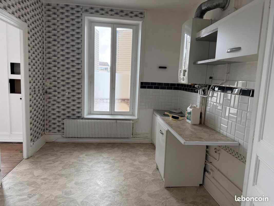 Appartement 3 pièces 75 m² · à Charleville-Mézières · 75 m² · 550 €/mois
