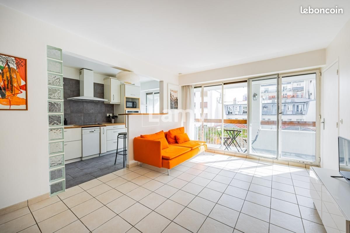 Appartement 2 pièces 44 m² · à Paris · 44 m² · 446 000 €