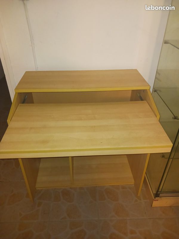 Bureau (image 2)