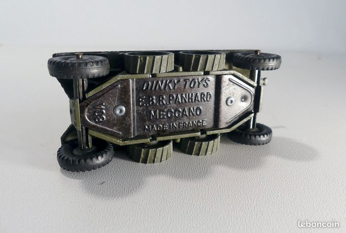 Le canon de 75 du Panhard EBR FL11 miniature de Dinky Toys France au 1/55e Le canon de 75 du Panhard EBR FL11 miniature de Dinky Toys France au 1/55e