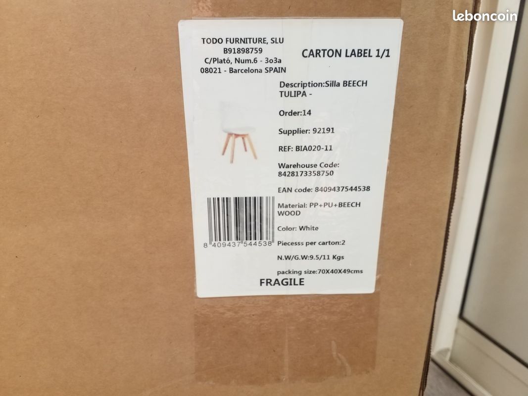 Chaises neuve en carton (image 1)