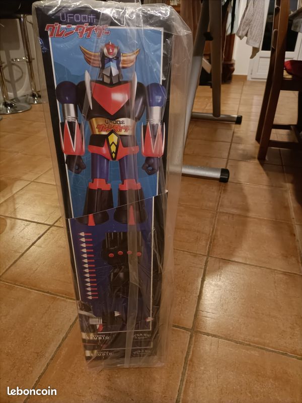 Goldorak grendizer jumbo 60 cm abystyle (image 2)