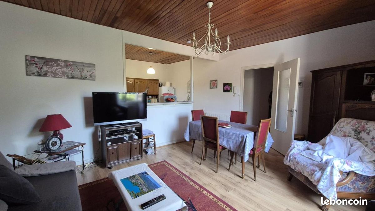 Immeuble 8 pièces 225 m² · à Nantua · 225 m² · 189 000 €