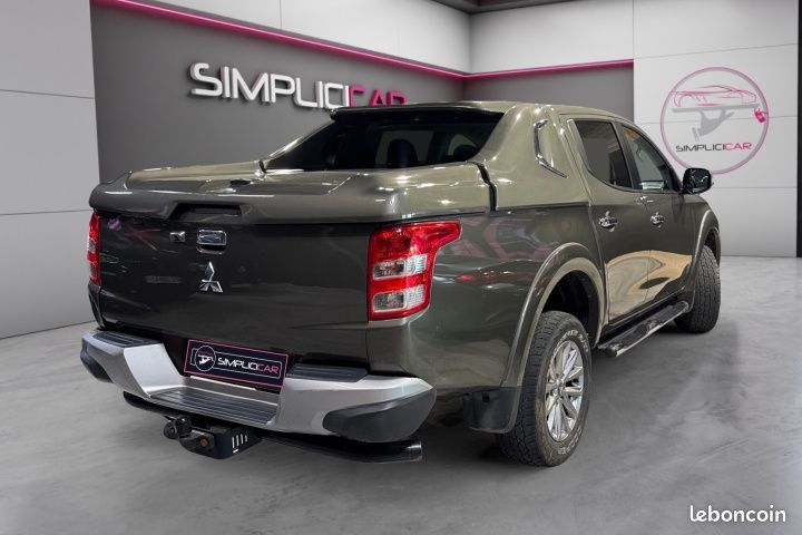 MITSUBISHI L200 DOUBLE CAB 2.4 DI-D 181 INSTYLE BA 181Ch Garantie 12 mois (image 5)