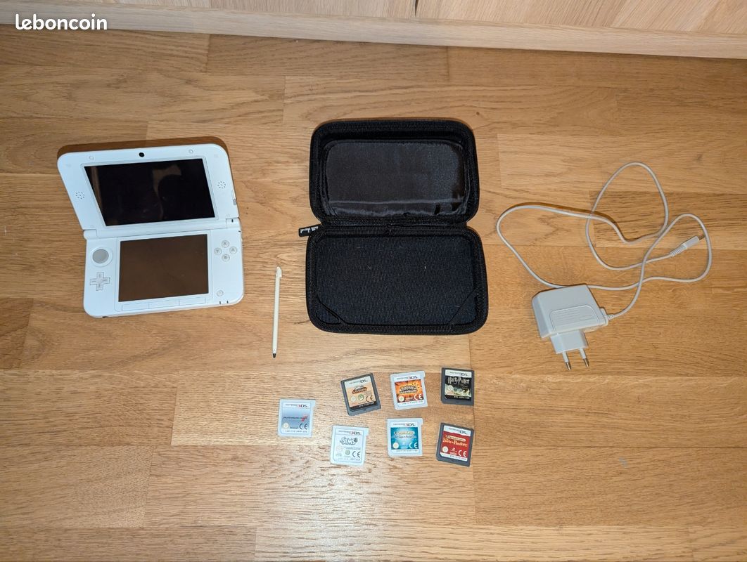 Nintendo 3DS XL édition animal crossing pochette jeux Consoles