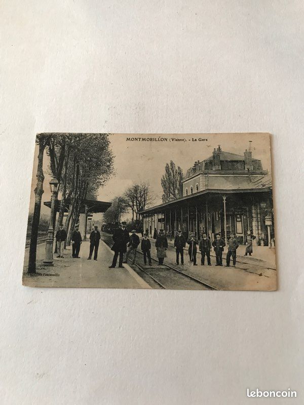 20 Cartes postale de la VIENNE (image 1)