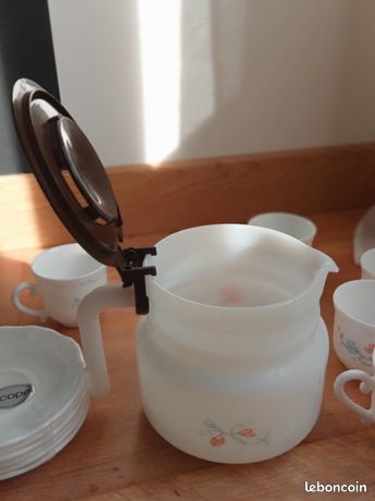 Carafe Verseuse Arcopal Myosotis Avec Couvercle Et Support Filtre, 1 Litre