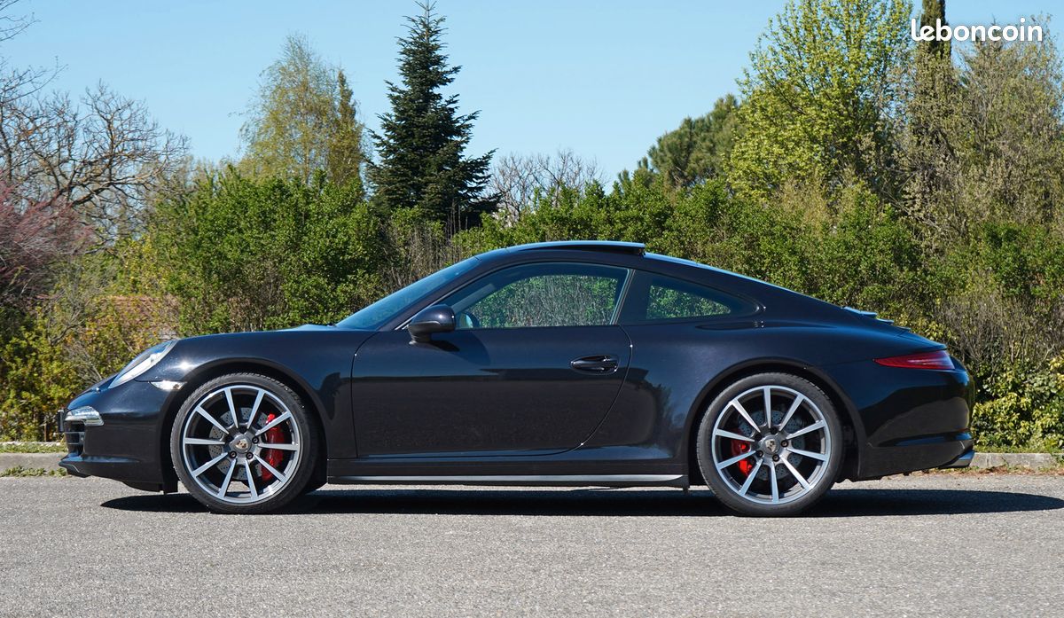 Porsche 991.1 Carrera 4S PDK Noir Basalte Métallisé Intérieur Full Cuir noir Pack Chrono Sport Plus Sièges Sport Plus adaptatifs chauffants Régulateur de vitesse Echappement Sport à Valves (image 4)