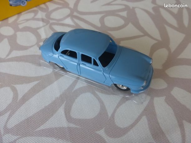 DINKY TOYS FRANCE Junior Panhard Pl 17 EUR 44,00 - FR