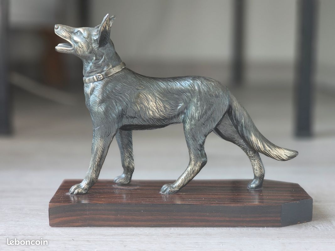 Statue Berger Allemand en Régule – Socle Bois (image 2)