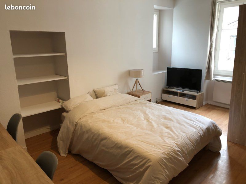 Appartement 1 pièce 20 m² · à Blois · 20 m² · 350 €