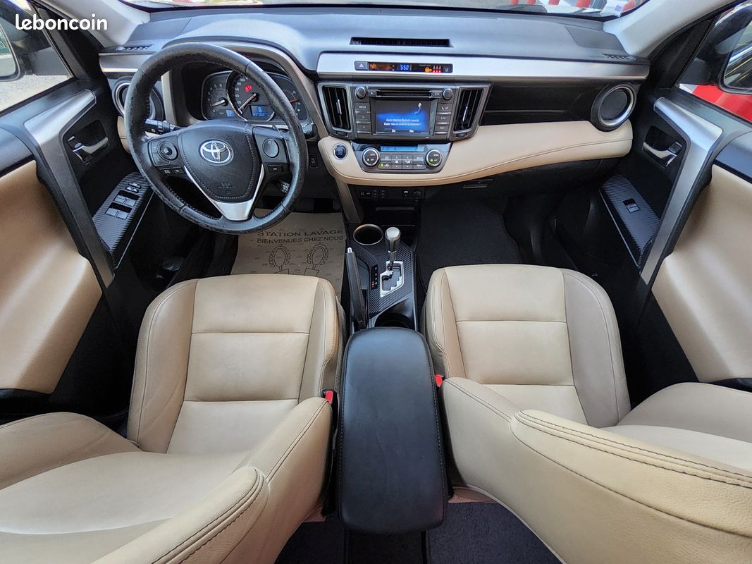 TOYOTA RAV4 150 D-CAT AWD FAP Lounge A (image 12)