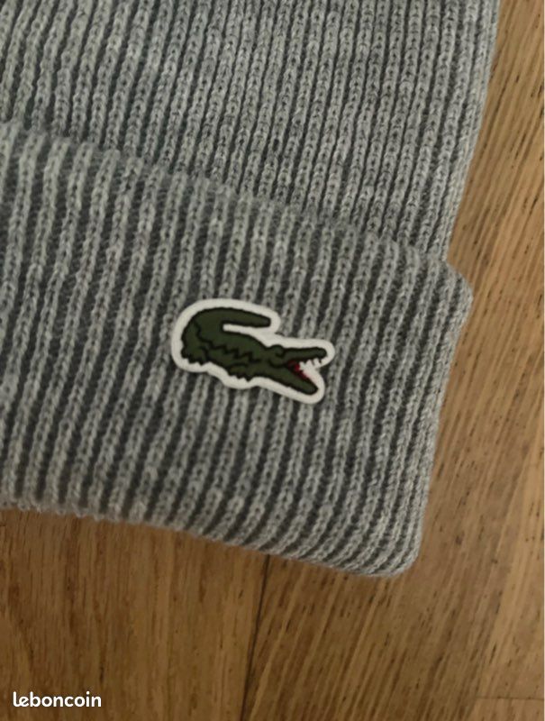 Bonnet Lacoste Vêtements - Main Image