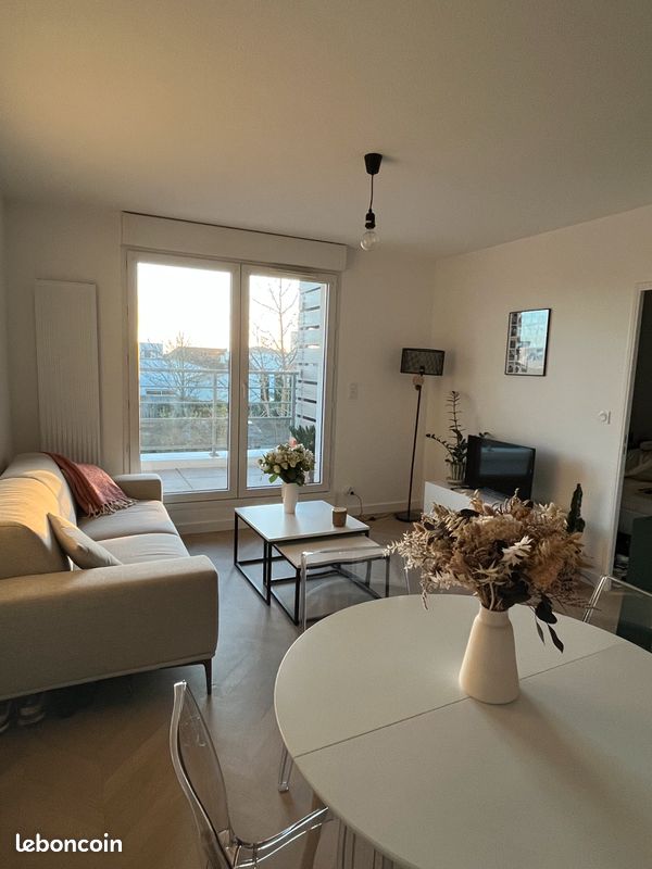 Appartement 2 pièces 38 m² · à Périgny · 38 m² · 890 €