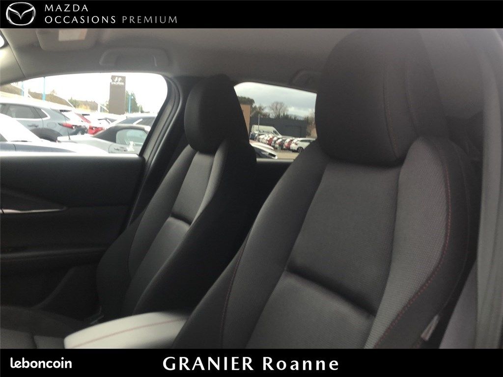 Mazda CX-30 2025 2.0L E-SKYACTIV X M HYBRID 186 CH 4X2 BVA6 Homura (image 8)