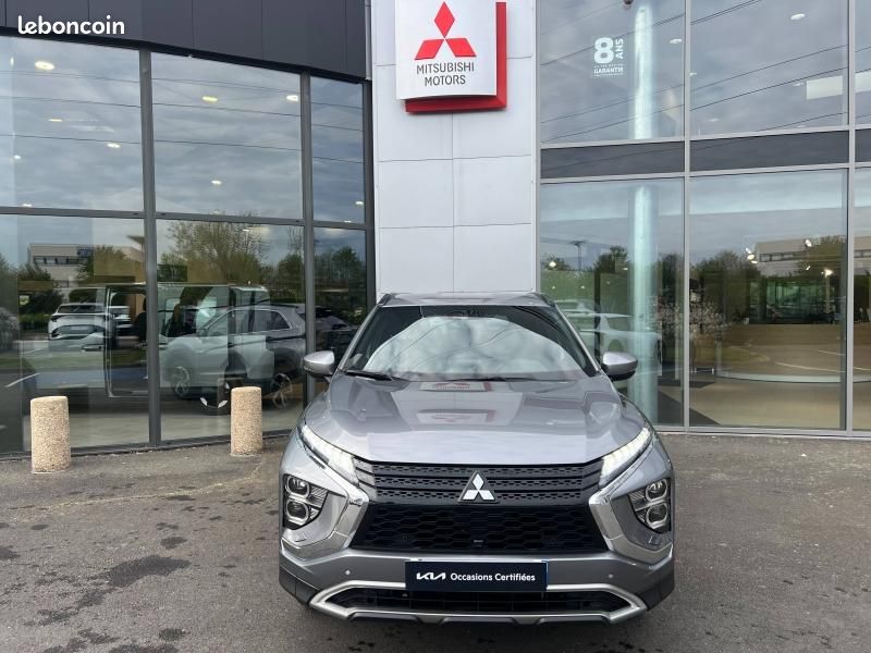 Mitsubishi Eclipse Cross 2.4 MIVEC PHEV 188ch Business 4WD (image 4)